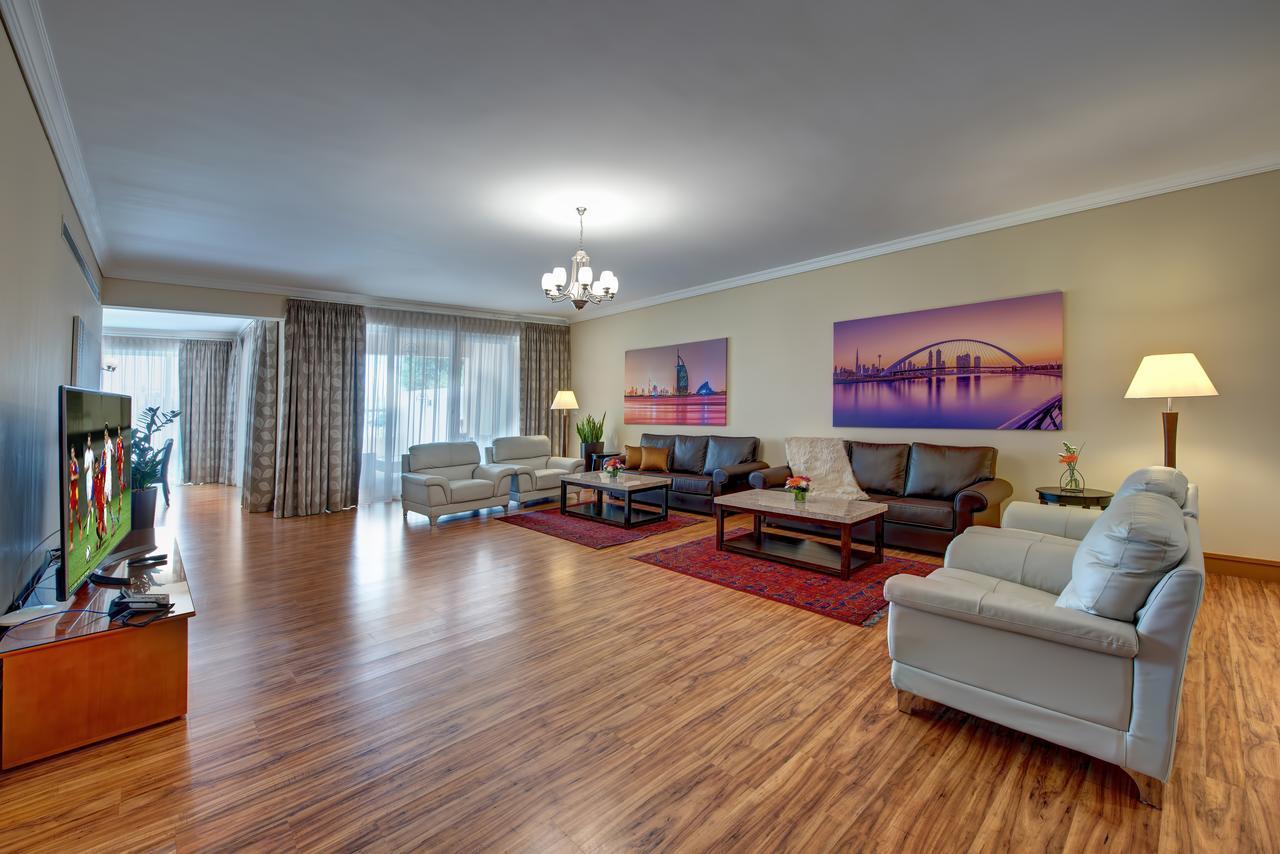 J5 Villas Holiday Homes Barsha Gardens Dubai Eksteriør billede