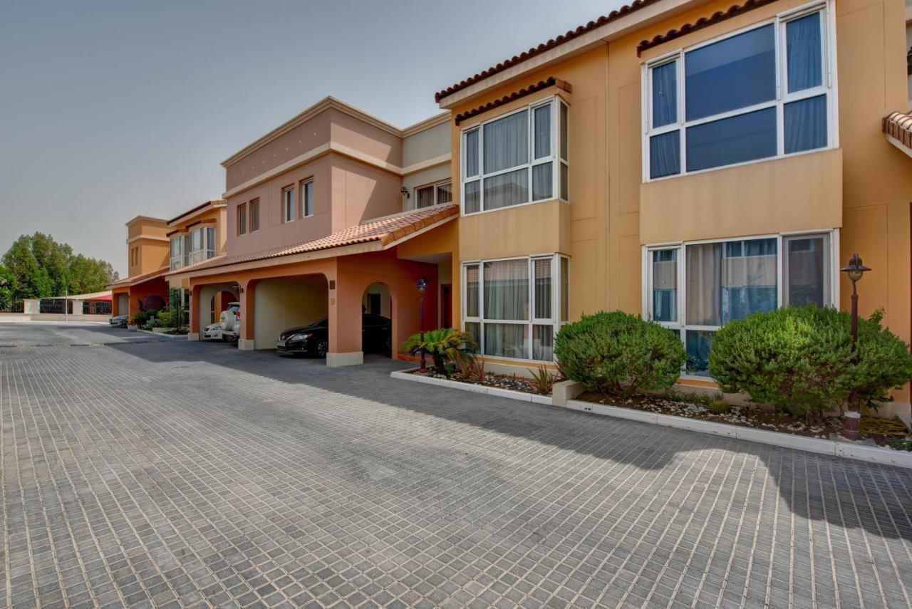 J5 Villas Holiday Homes Barsha Gardens Dubai Eksteriør billede