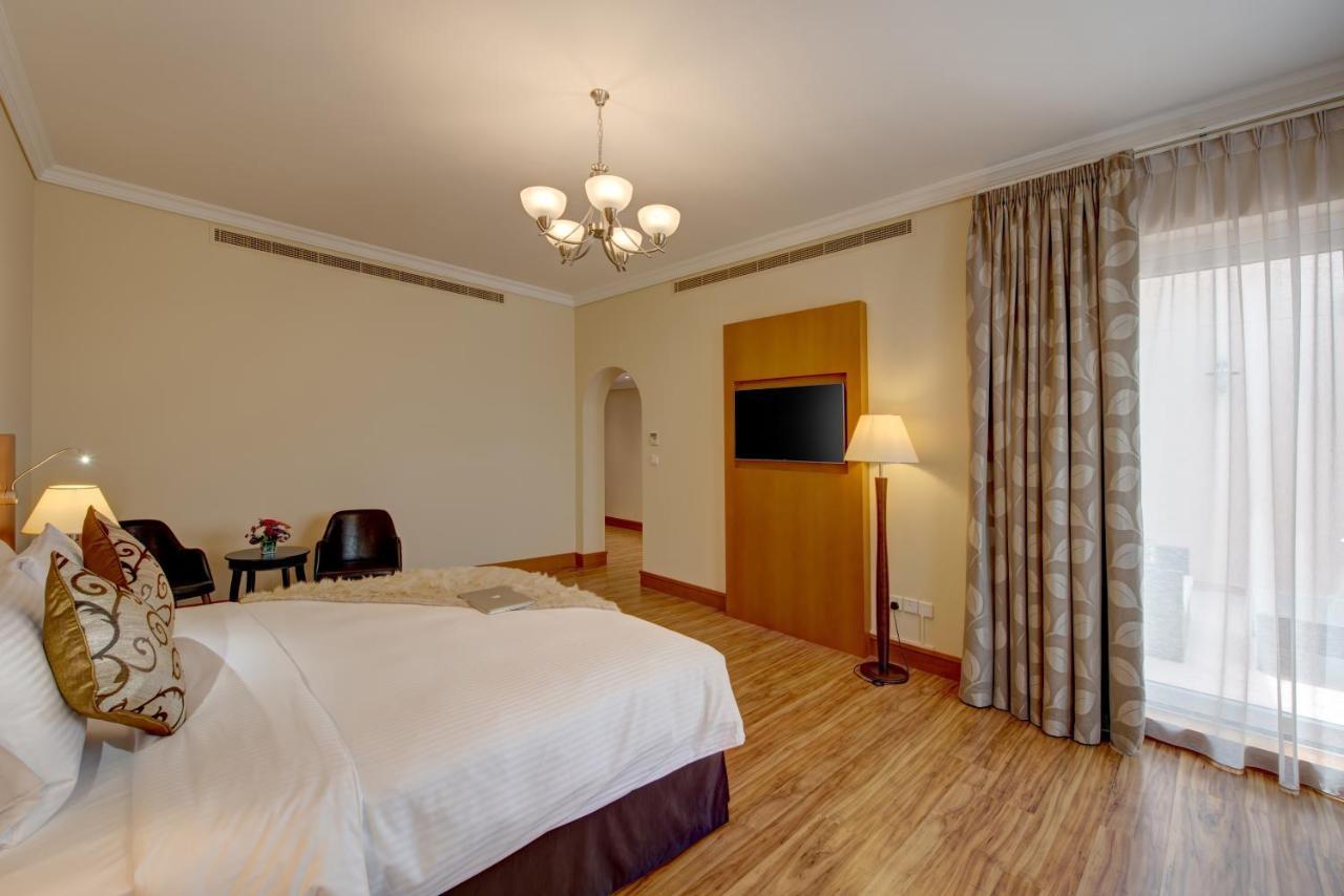 J5 Villas Holiday Homes Barsha Gardens Dubai Eksteriør billede
